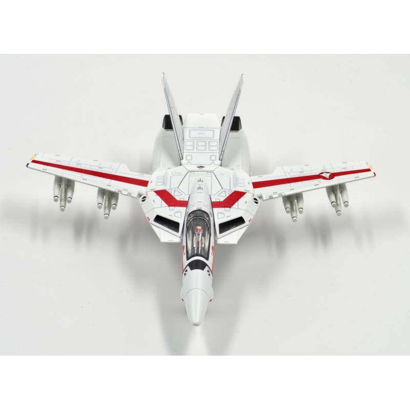 1/72 VF-1J Fighter Valkyrie Ichijo Hikaru / Rick Hunter